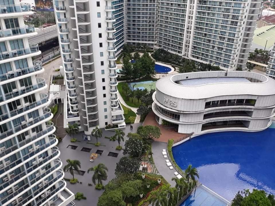 Paranaque City Azure South - Wave Pool - Heart Of The City المظهر الخارجي الصورة